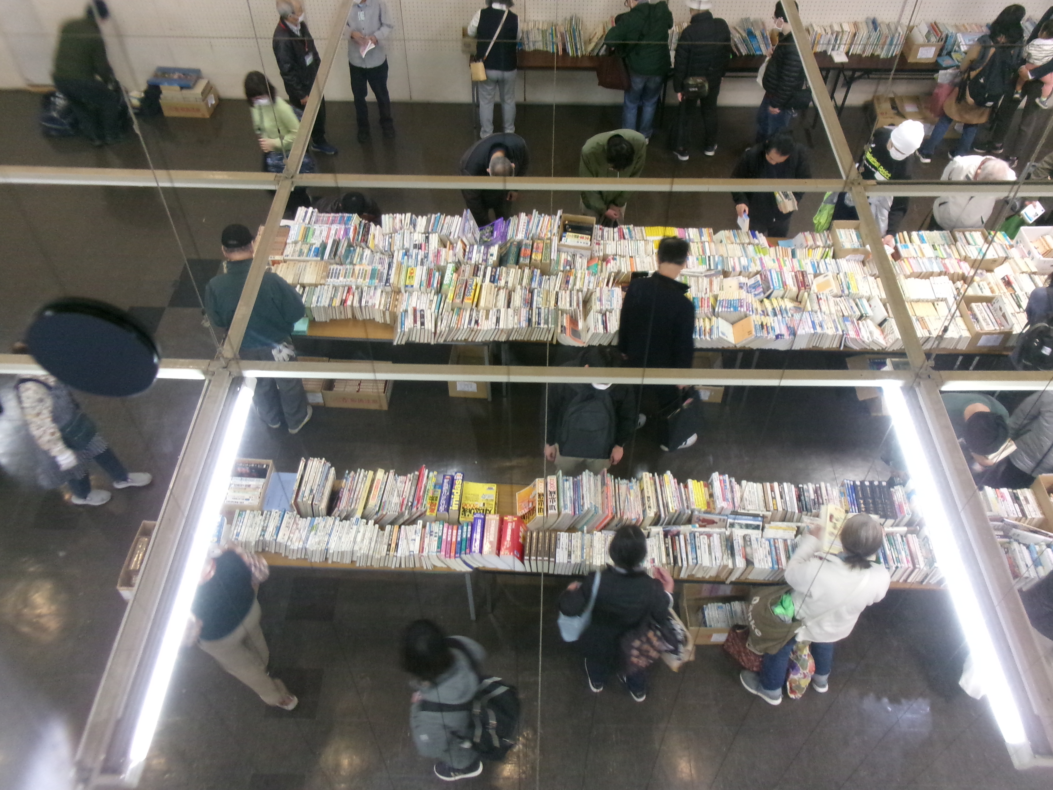ブックリサイクル会場の様子