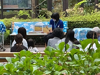 友達に果物をプレゼントするお話